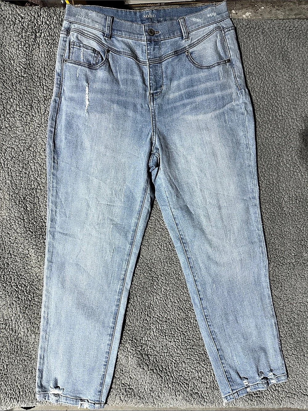 SOHO Jeans Women's Size 12 Light Wash High Waist Straight Crop Distressed Jeans